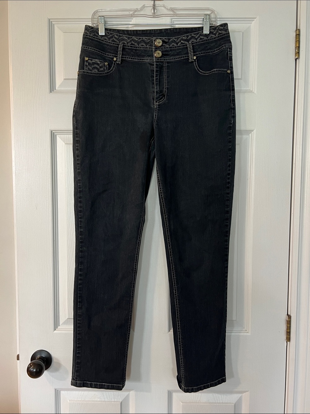 Simon Chang Black Straight-Leg Jeans with Contrast Stitching